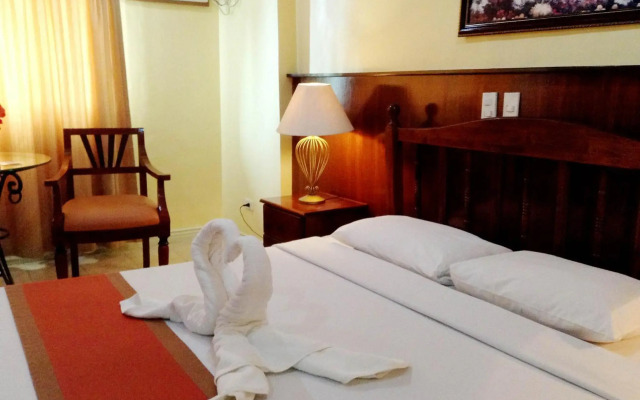 Crown Regency Residences Davao Hotel