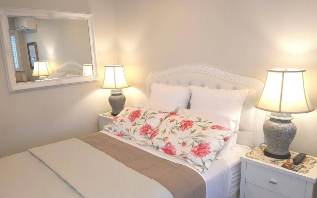 Ponsonby Manor