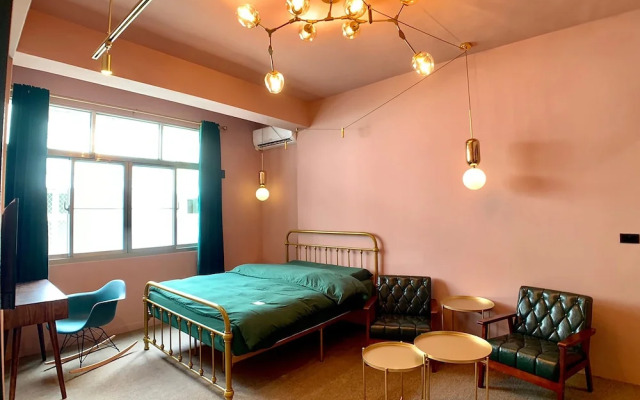 Baker Street Design Inn