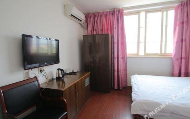 Yihong Hostel