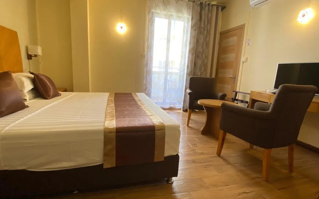 The Monalysa Suites And Residence