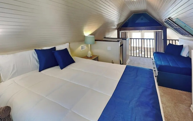 Bj's Beach House