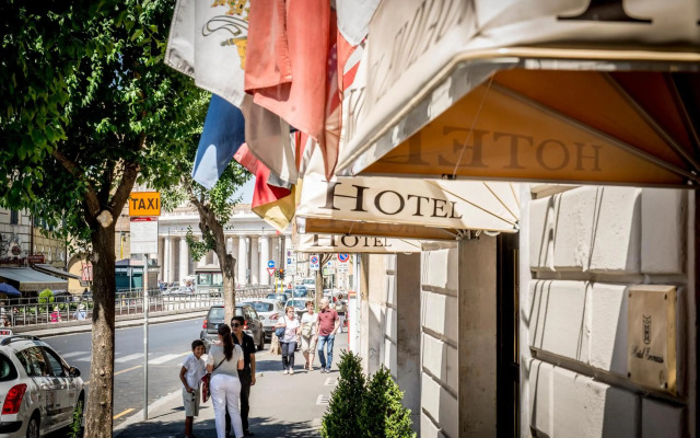 Hotel Emmaus