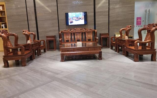 Xingcheng Hotel (Heyuan Railway Station Branch)