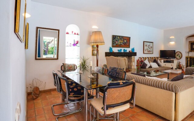 Villa in Albufeira With Private Pool