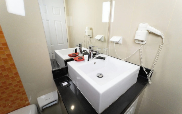 New Nordic Trend 6 by Apartwell