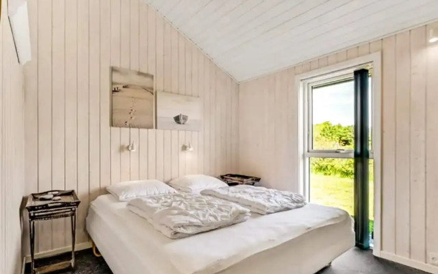 5 Star Holiday Home in Humble