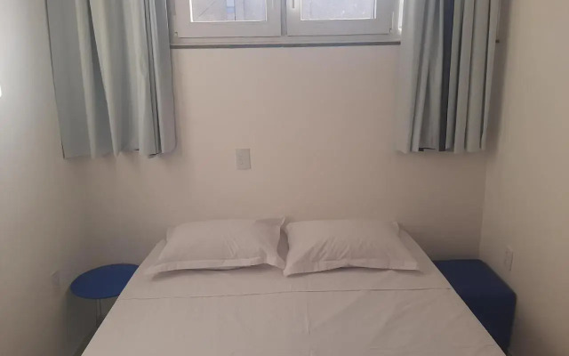 Smart 410 - 4 quartos perto UNB
