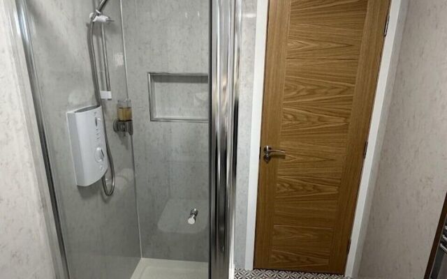 Royal Oak Guest House