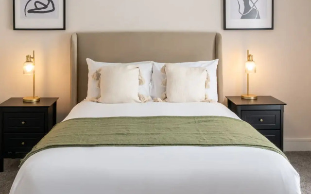 Host Stay The Pilgrim House