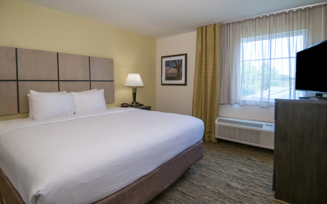 Candlewood Suites Baton Rouge - College Drive by IHG