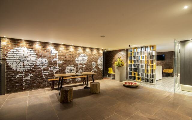 Hotel Avora Tree By Rivido