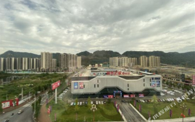 Vienna International Hotel (Ya'an High-speed Railway Station)