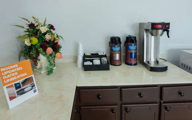 Motel 6 Montgomery, AL - Coliseum
