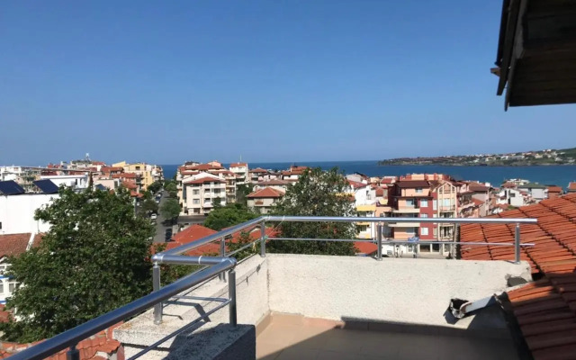 Guest House Petrovi