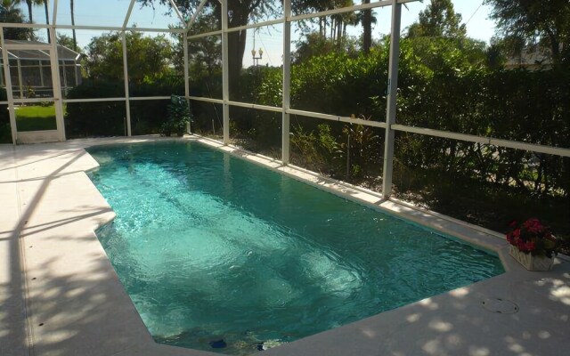 Pool Homes by Holiday Villas Davenport