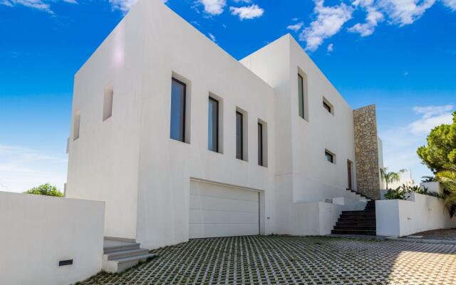 Villa Nirvana in Fuengirola
