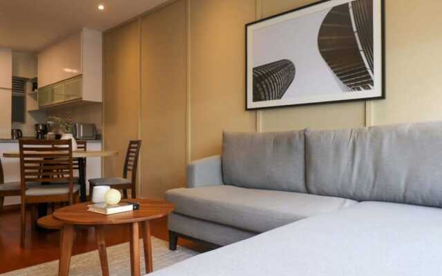w Spectacular 1BR w Sunny Terrace