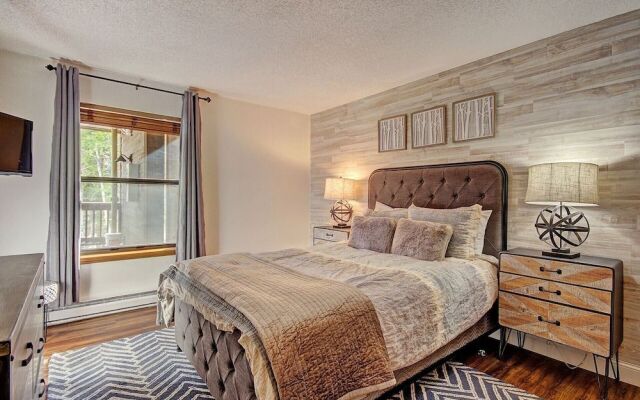 Tyra Summit A2E/F - 4 Br Condo