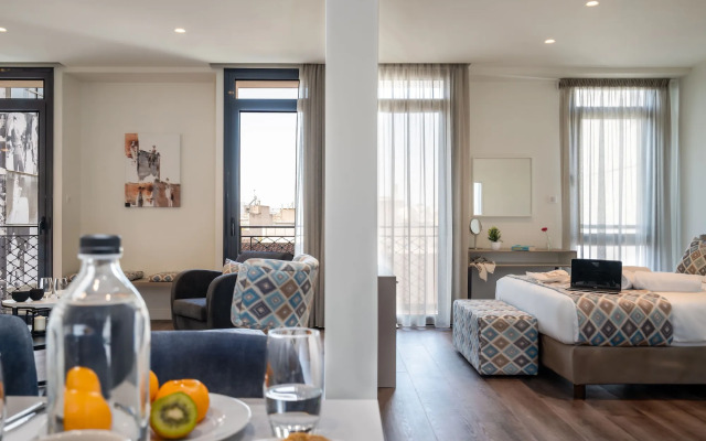 Urban Nest - Suites & Apartments