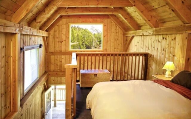 Best Coast Cabin