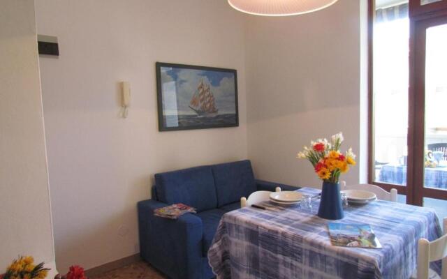 Comfy Seafront Apartment - Beahost