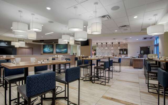 Best Western Plus Sawridge Suites