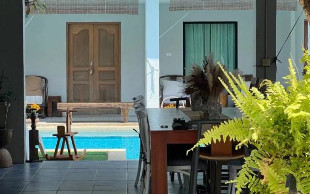 SummerTime清迈 cozy pool Villa/8rooms