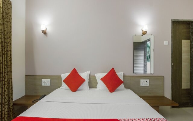 OYO 15553 Evergreen Holiday Home