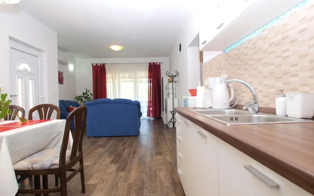 Apartment 1403