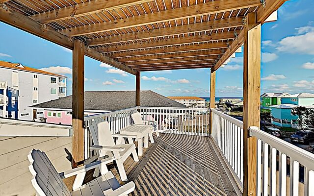 New Listing! Coastal Haven W/ Observation Deck 3 Bedroom Home