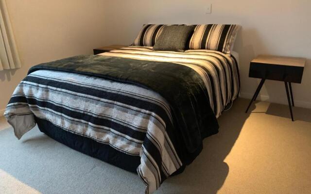 TAURANGA CITY CBD 5TH AVE Elegant Entire Home