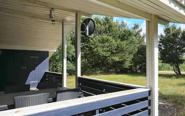 4 Person Holiday Home in Ulfborg-by Traum