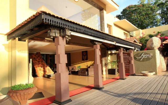 Silent Shores Resort & Spa