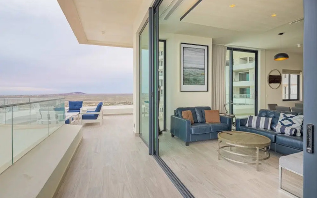 Waves Views Luxury 3BR Oceanfront Condo
