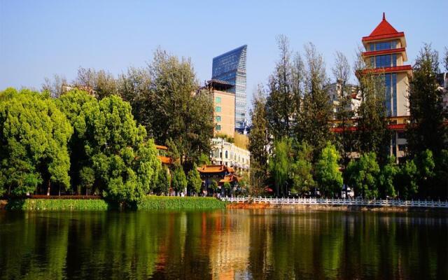 GreenTree Inn Kunming Yuantong Express Hotel