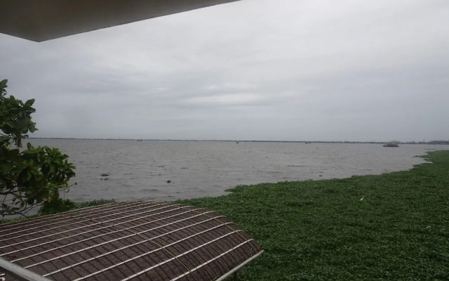 OYO 9803 Cosy Lake Villa