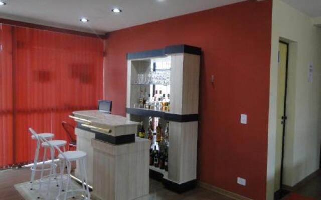 Six's Hotel
