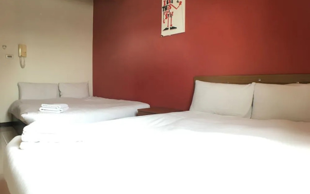 Taichung Go-Around Hostel