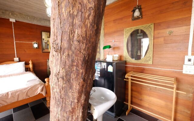 Black Ant Coffee & Resort