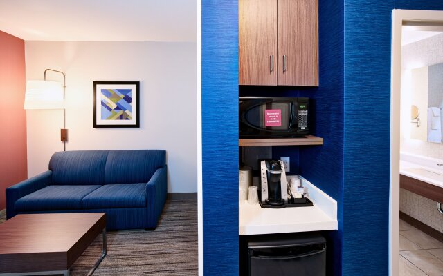 Holiday Inn Express Hotel & Suites Airport Dieppe by IHG