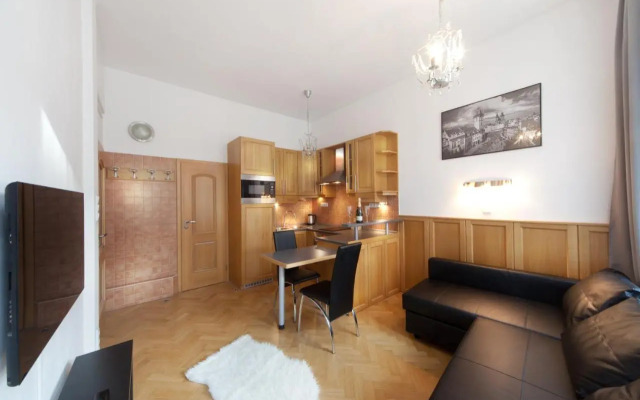 Old Town Melantrichova Apartment