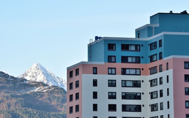 Glacier View Condo Suites