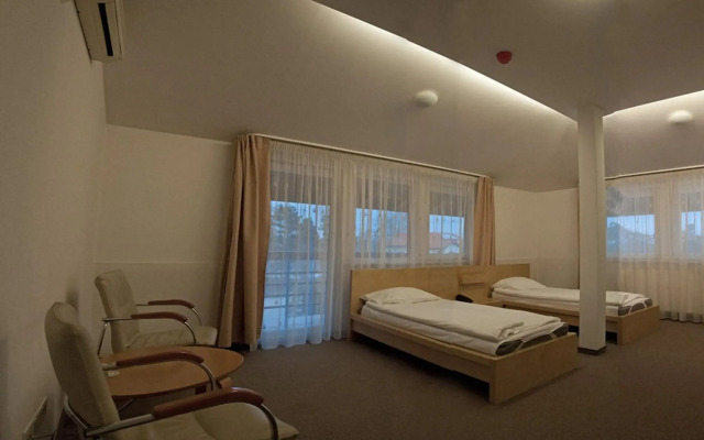 Hotel Baneasa Parc