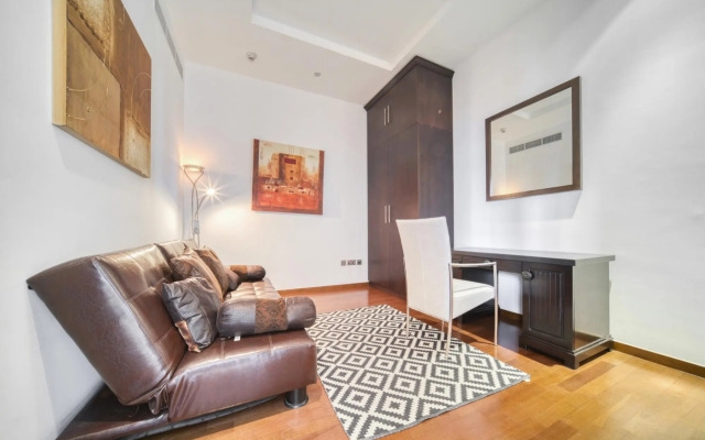 Tiara Ruby - 606- PJ