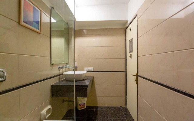 Sukh Hotel