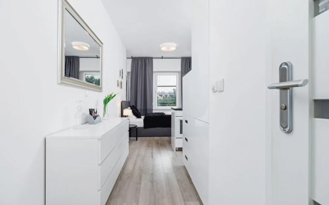 Studio Lubelska Cracow by Renters