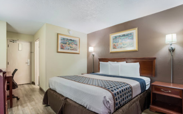 Americas Best Value Inn Tulsa at I-44