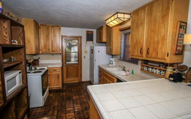Popko's Place 1426 by RedAwning