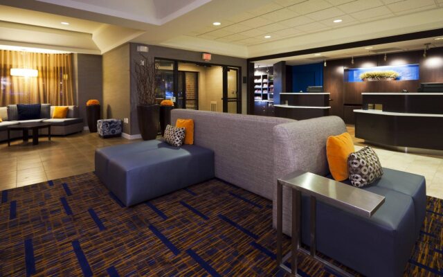 Courtyard by Marriott Indianapolis at the Capitol